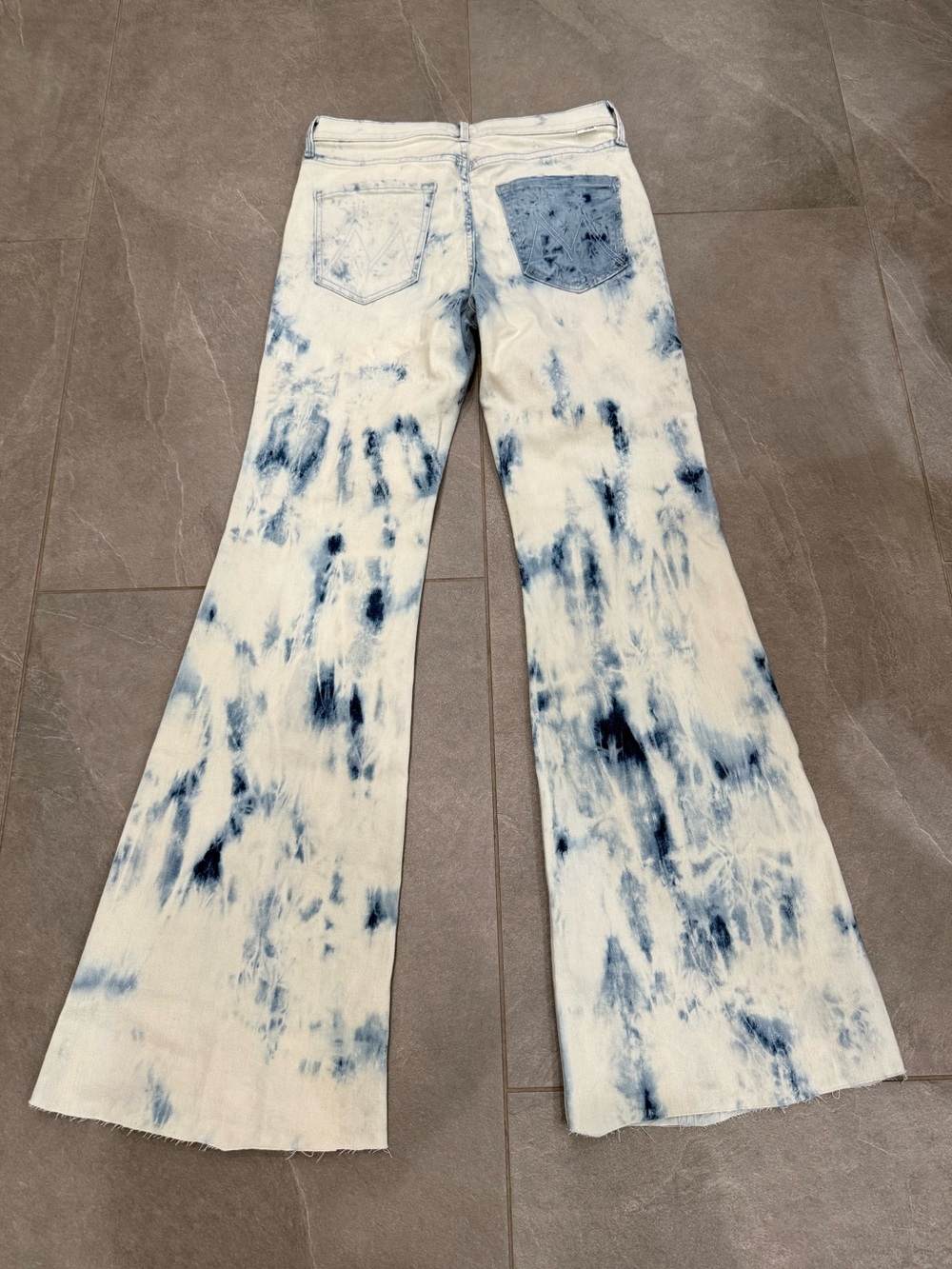 MOTHER The Doozy high waisted flare in acid bleach washed laundry days size 28 - Picture 4 of 13